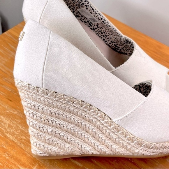 TOMS Michelle Espadrille Peep Toe Wedge - Picture 8 of 15